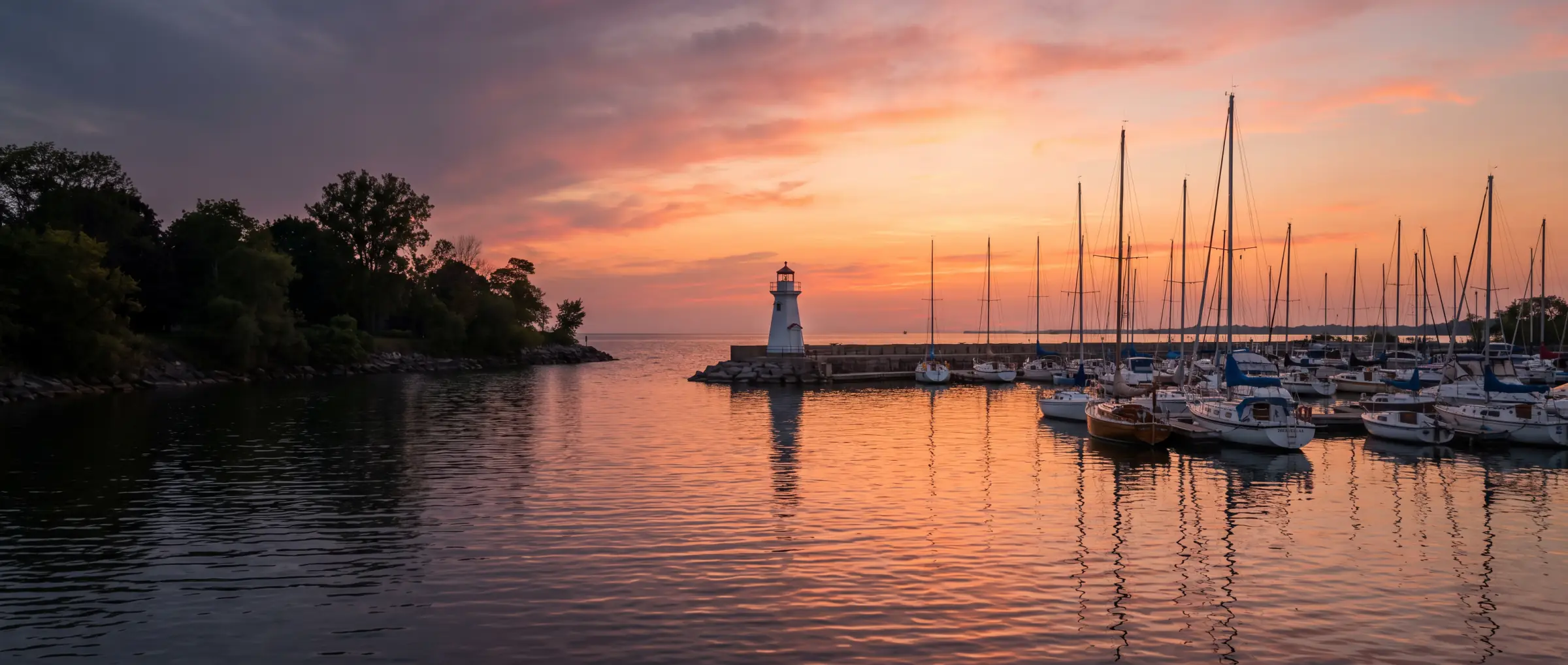 Christian-Owned Businesses in Oakville, ON: the harbour and lighthouse at Sixteen Mile Creek